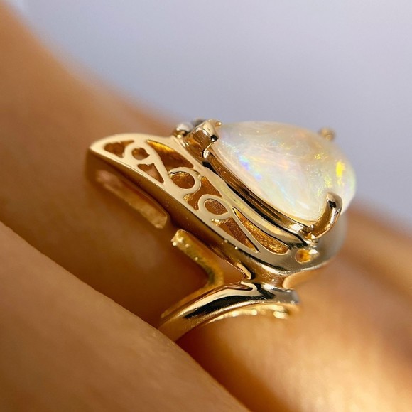 Opal Ring - Picture 2 of 4